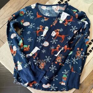 Old Navy Kids/youth Blue Pajama Top and bottom with Festive Prints Size S